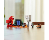 LEGO Minecraft 21255 Zasadzka w portalu do Netheru - 1202687 - zdjęcie 13